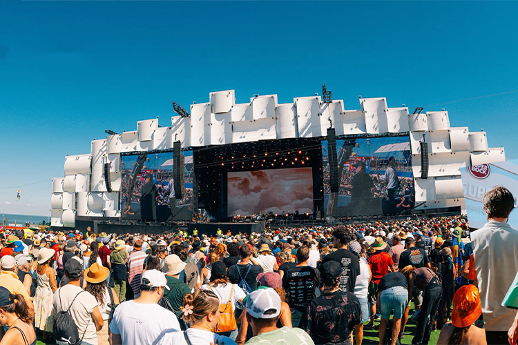 1WhatMakesaFestivalLEDDisplayTrulyProfessional_1785487354.jpg