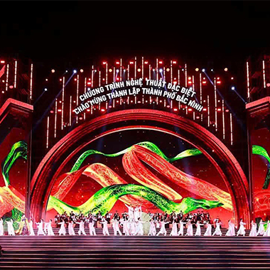 YESTECHMG9LEDScreeninTheVisualAnchorofBacNinhsCityCelebration
