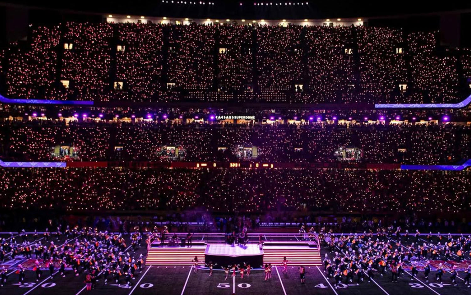 YESTECHTopMGDanceFloorShinestheSuperBowlLIXPregameShow1