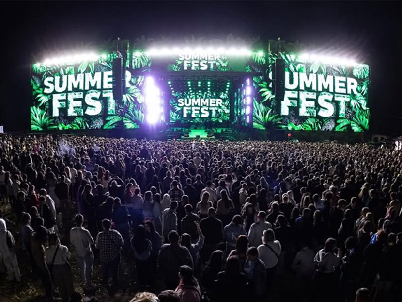 yes-tech-mega-series-creative-stage-led-configuration_1791512586.jpg